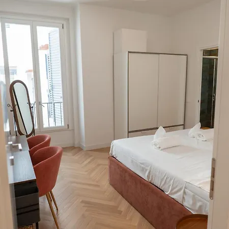 Duomo Giglio Viola Florencia