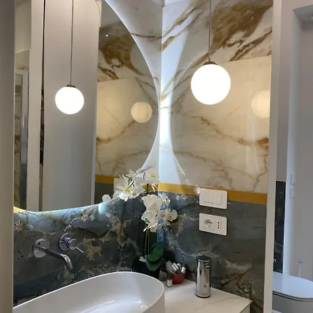 Apartament Duomo Giglio Viola *