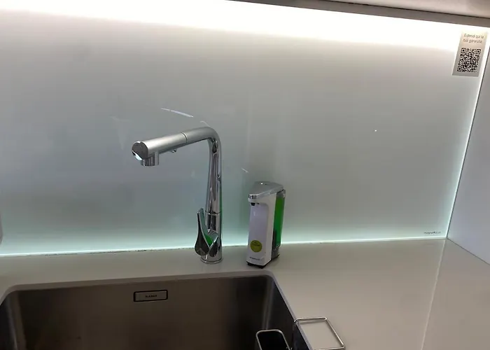 Daire Duomo Giglio Viola Floransa